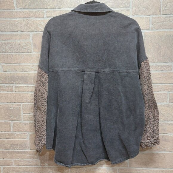 Womens Black Button-Front Jacket with Leopard Pocket & Sleeve Accents - Picture 3 of 3